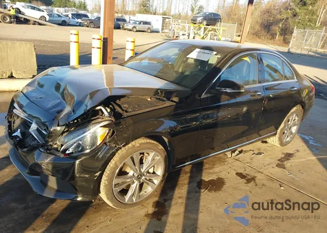 2018 Mercedes-Benz C 300 4Matic из США, поврежденный, VIN 55SWF4KB5JU243853